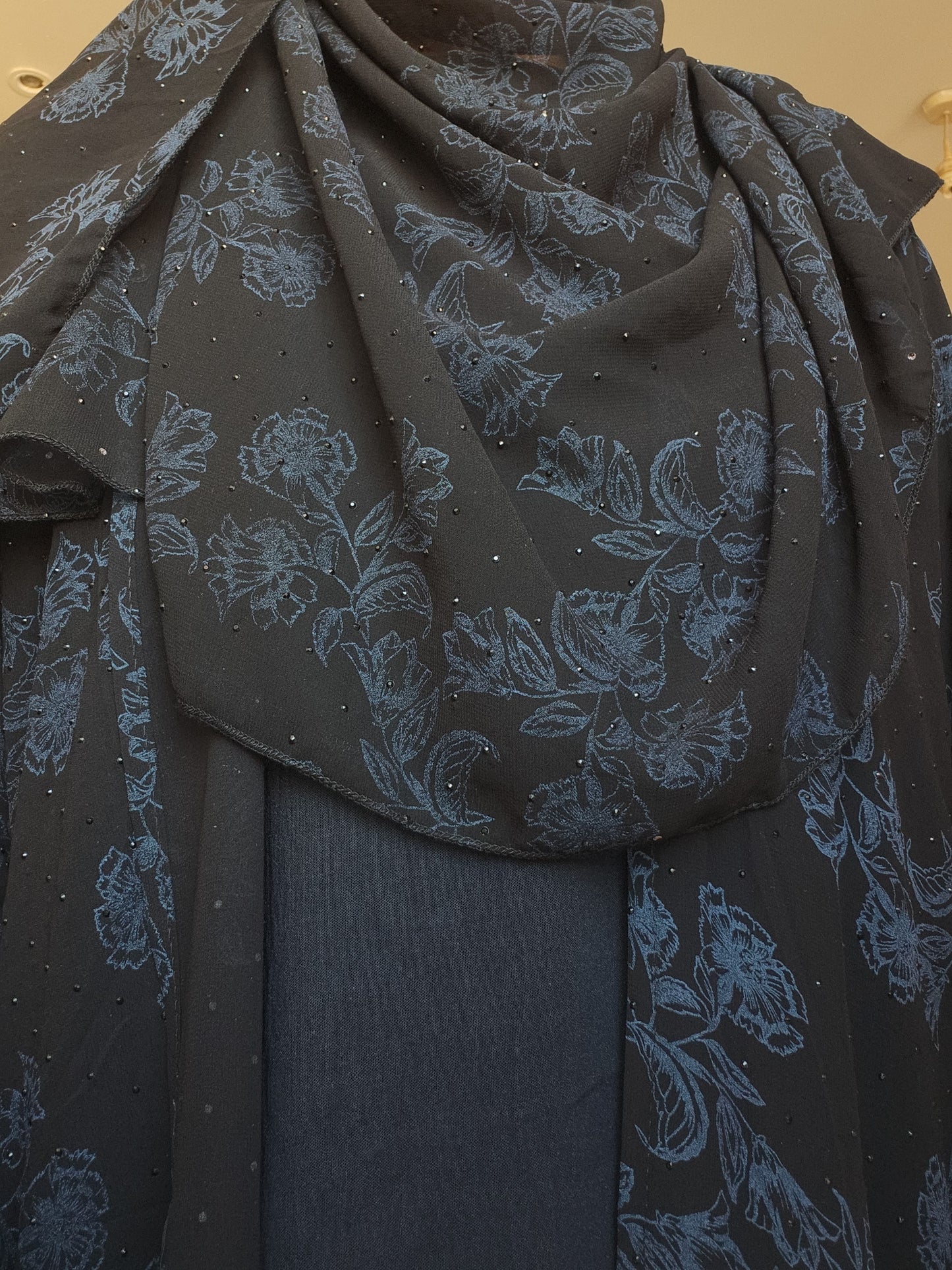 Jameela Abaya (جميلة)