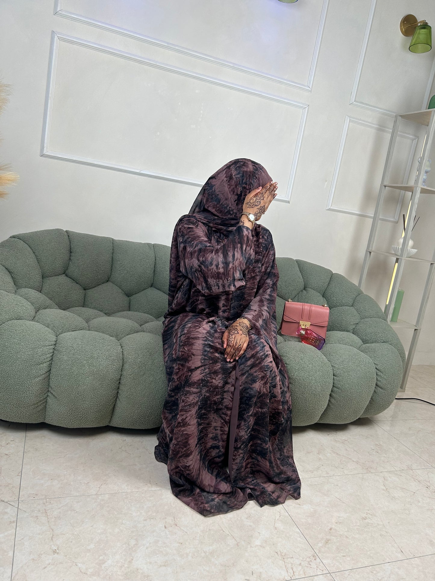 Aura Abaya