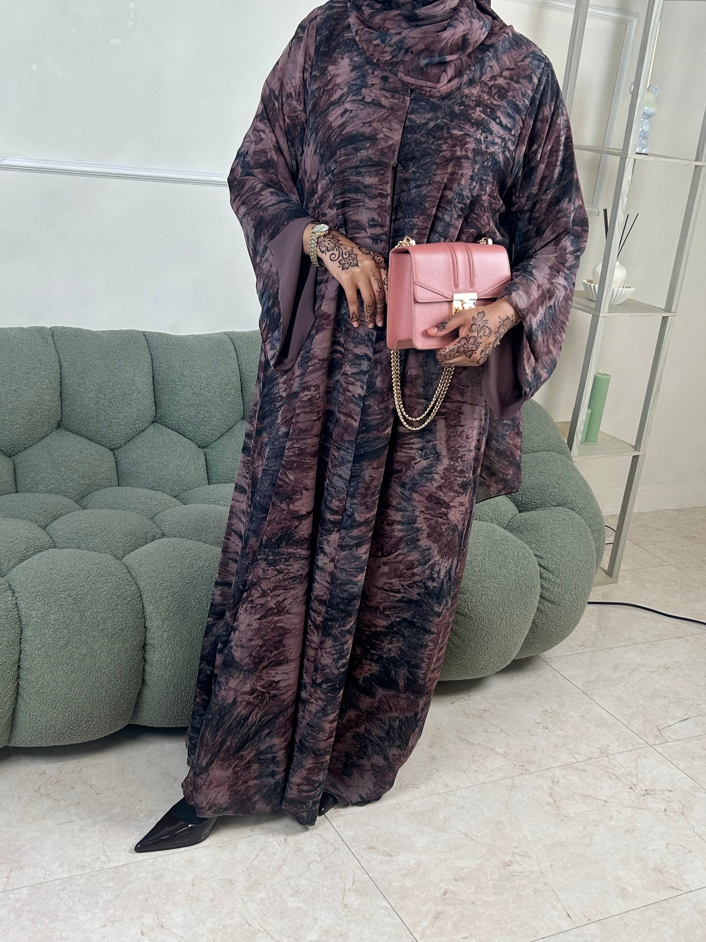 Aura Abaya